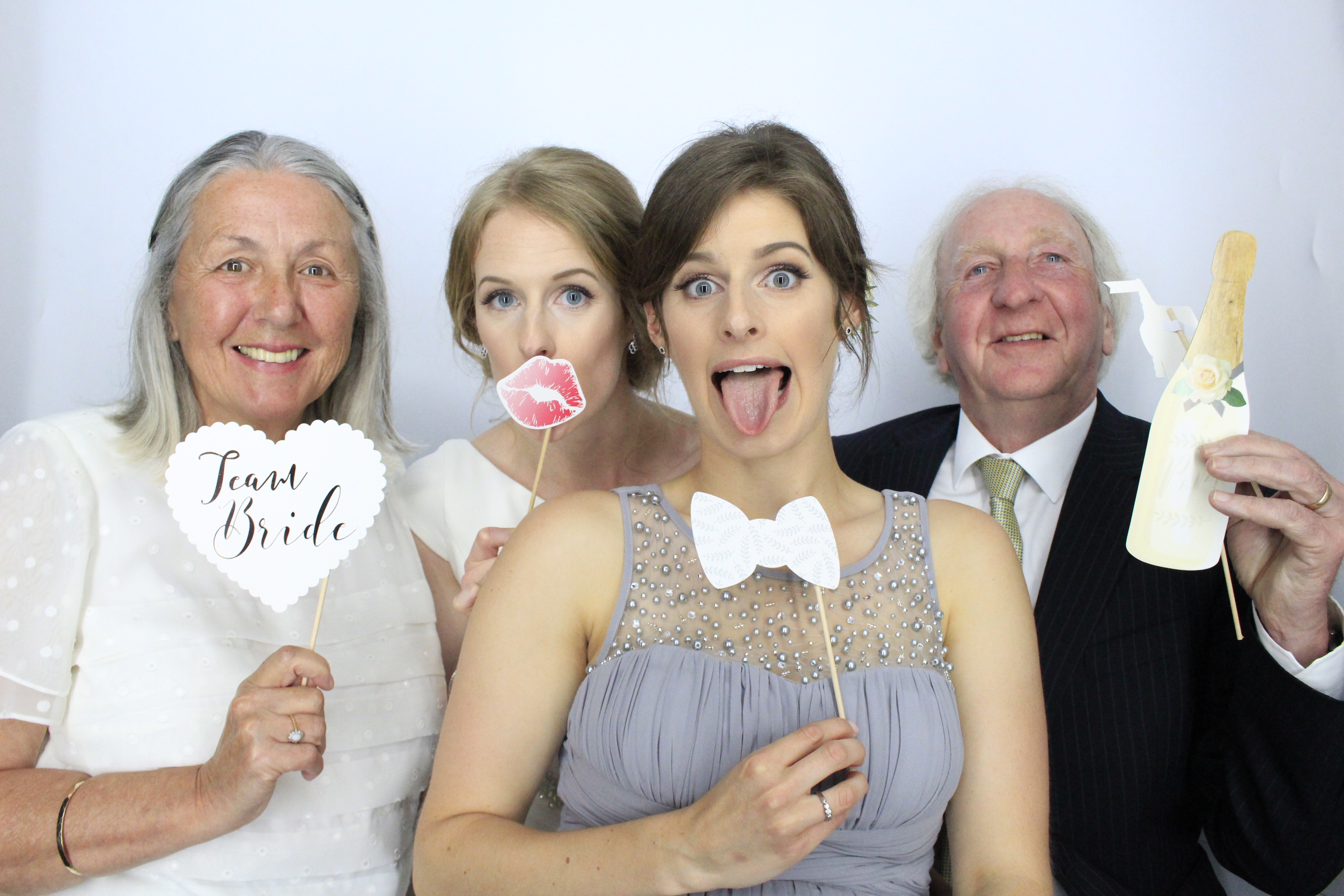 Andy and Emma's Wedding | View more photos from the event at gallery.myphotoboothexperience.co.uk/u/MyPhotoBoothExperienceLtd/Andy-and-Emmas-Wedding
